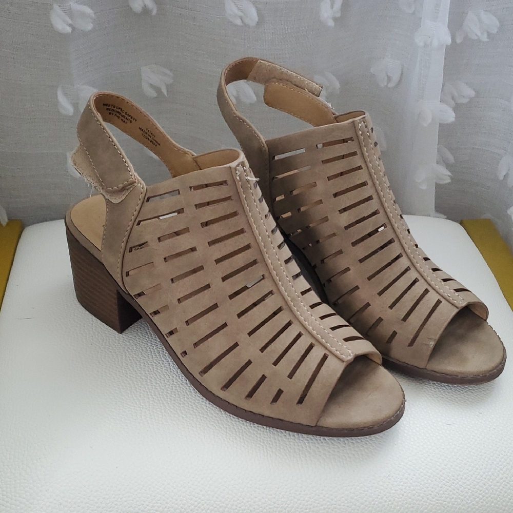 by the way. Tan Heeled Sandals with Woven Design